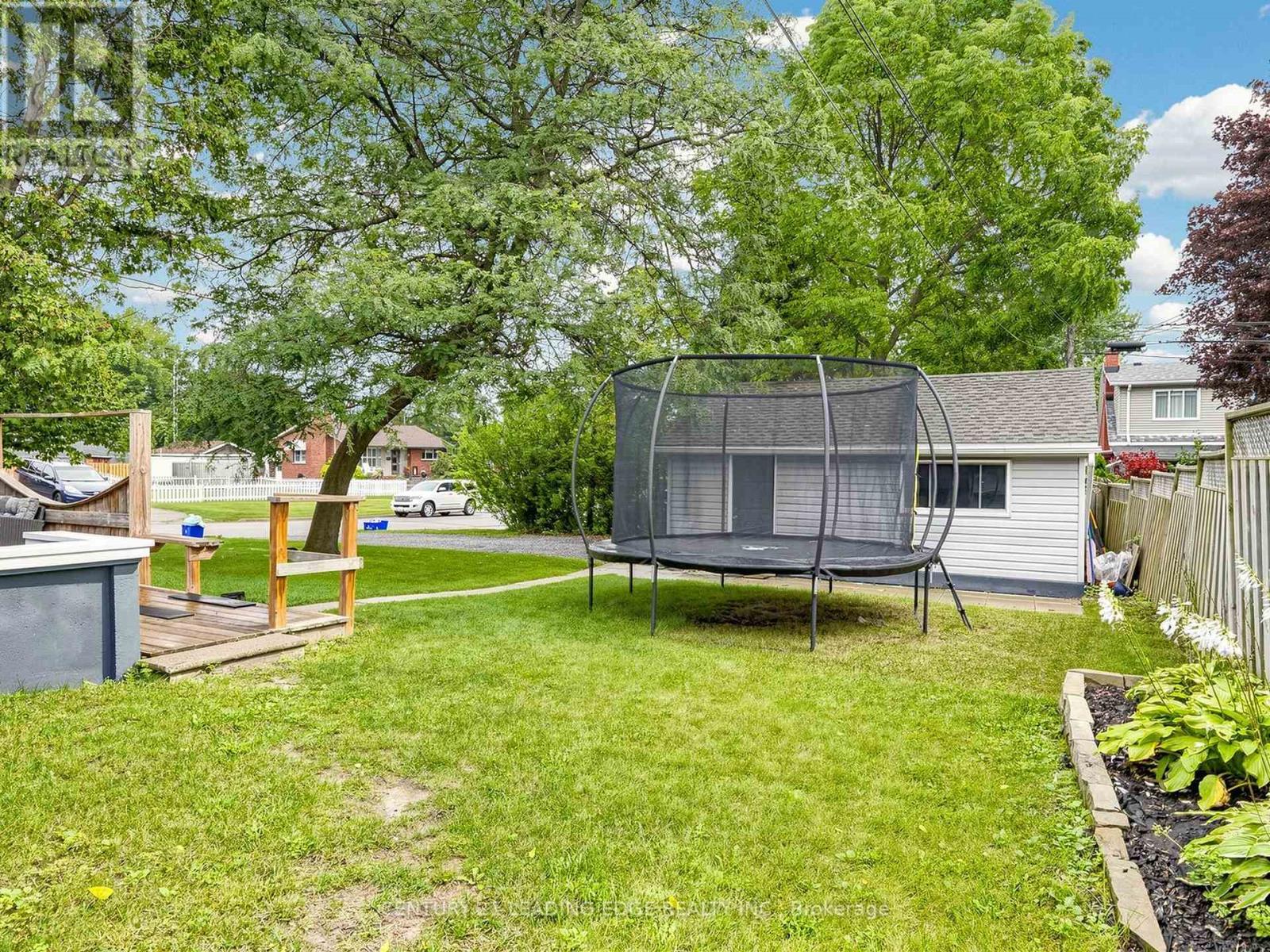 177 PARK ROAD N - Image 44