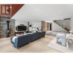 11 Pine Crescent, Toronto, ON M4E1L1 Photo 39
