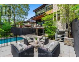 11 Pine Crescent, Toronto, ON M4E1L1 Photo 45