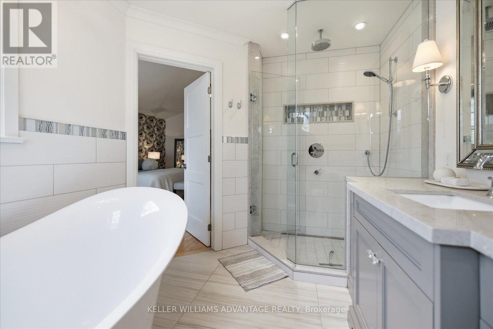 128 BOARDWALK DRIVE - Image 31