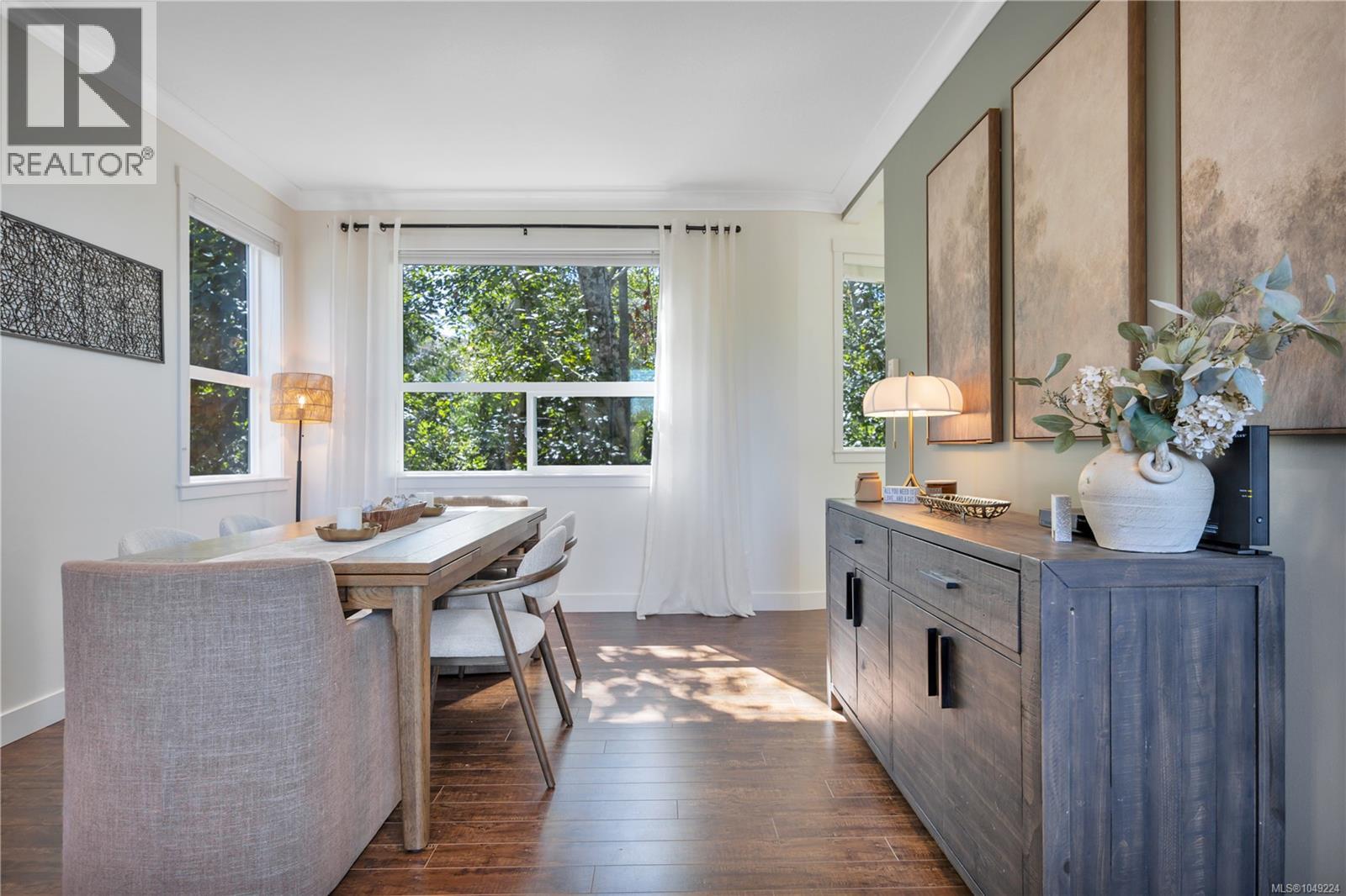 #2 6119 Glacier Way - 4
