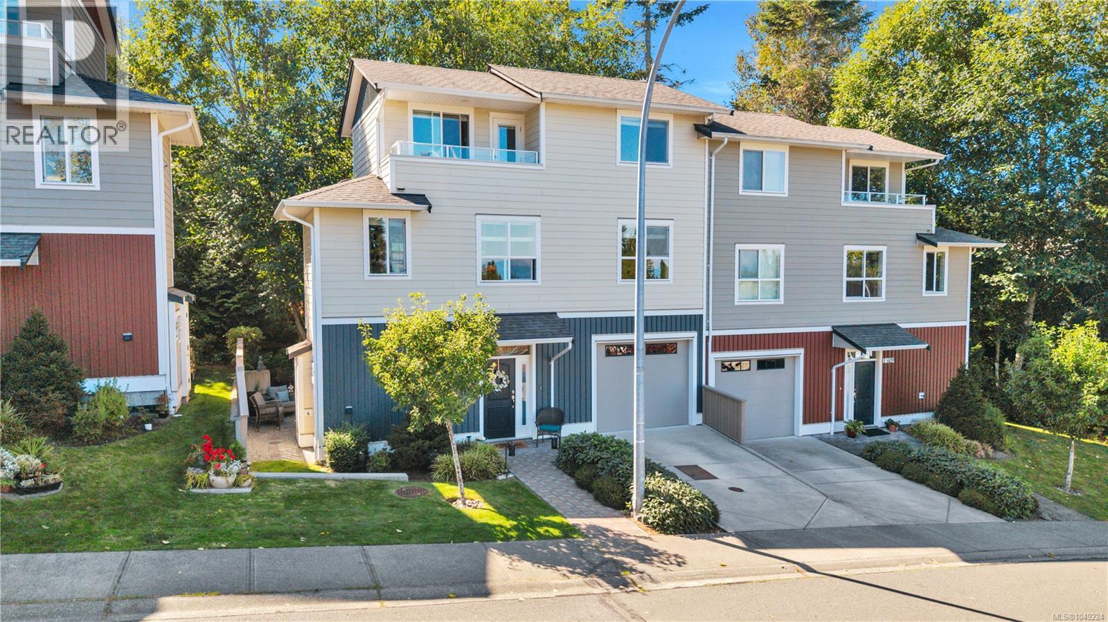 #2 6119 Glacier Way - 38
