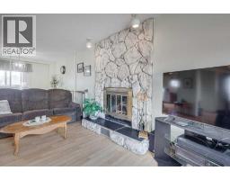 Family room - 165 Greig Drive, Red Deer, AB T4P2N4 Photo 10