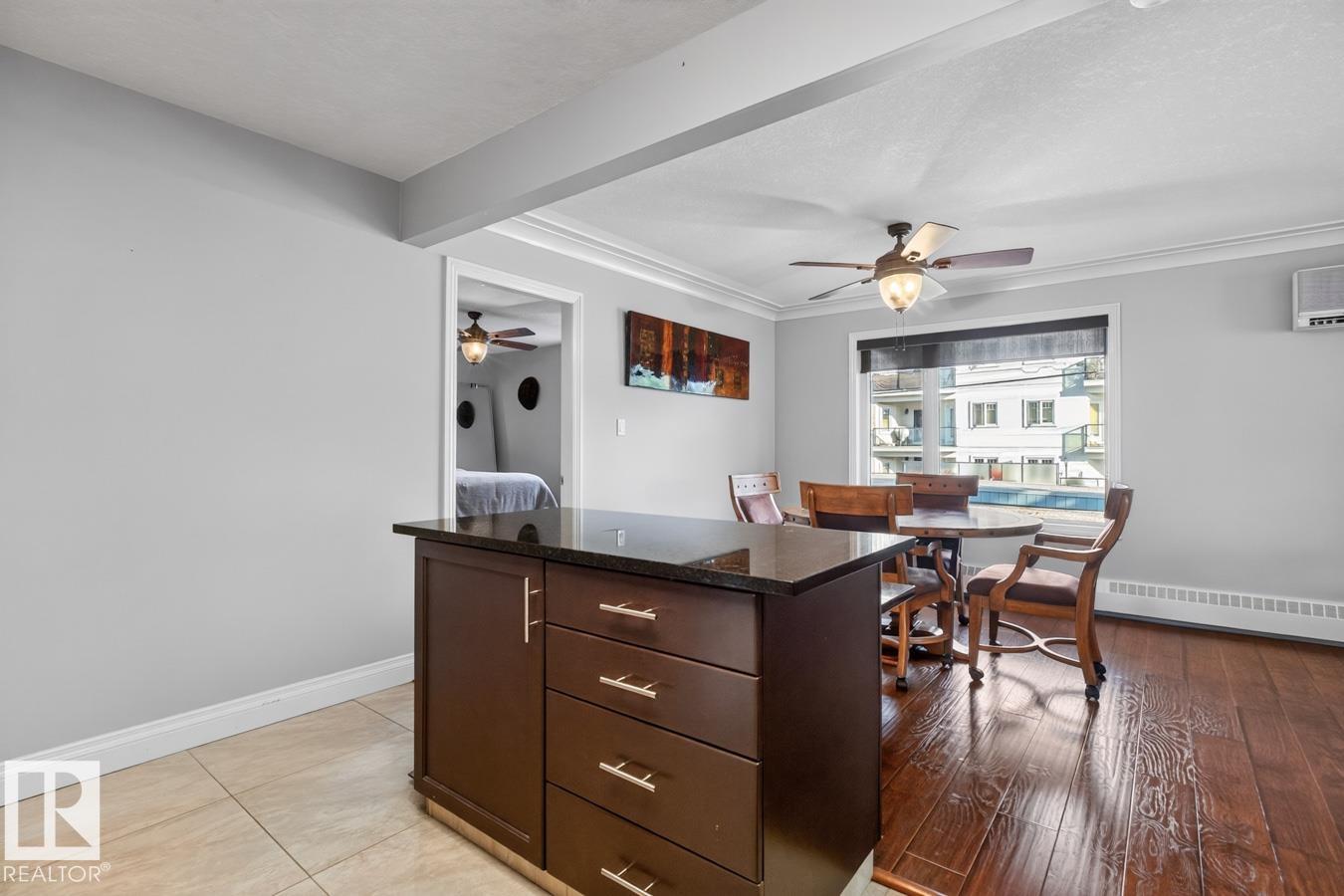 #52 9908 80 AV NW - 12