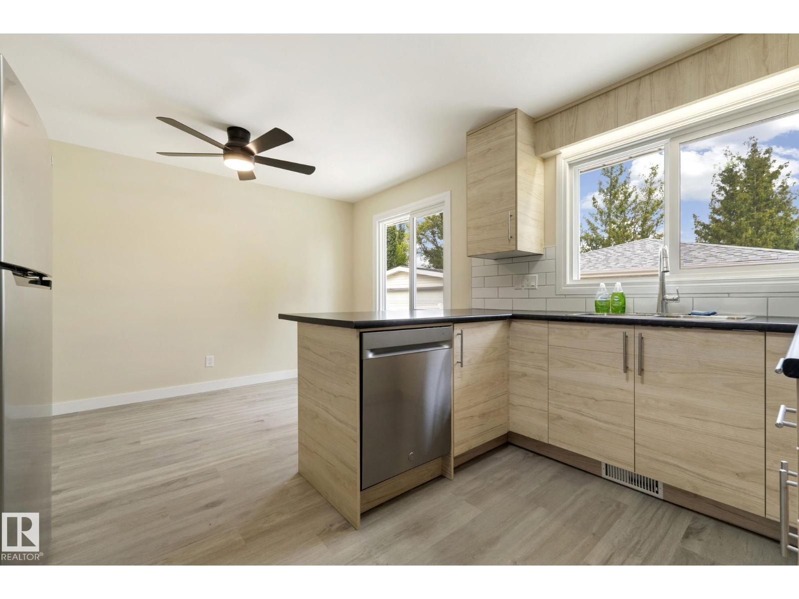 14715 62 ST NW - 20