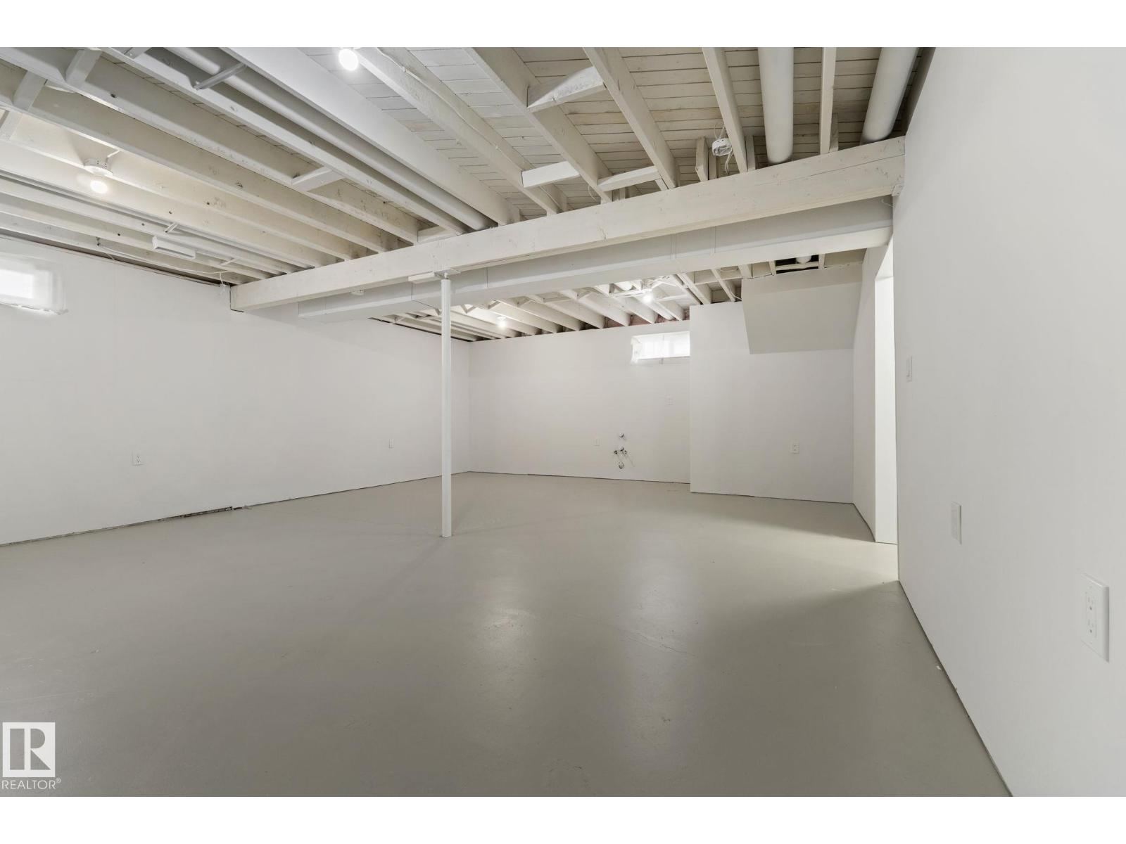 14715 62 ST NW - 36