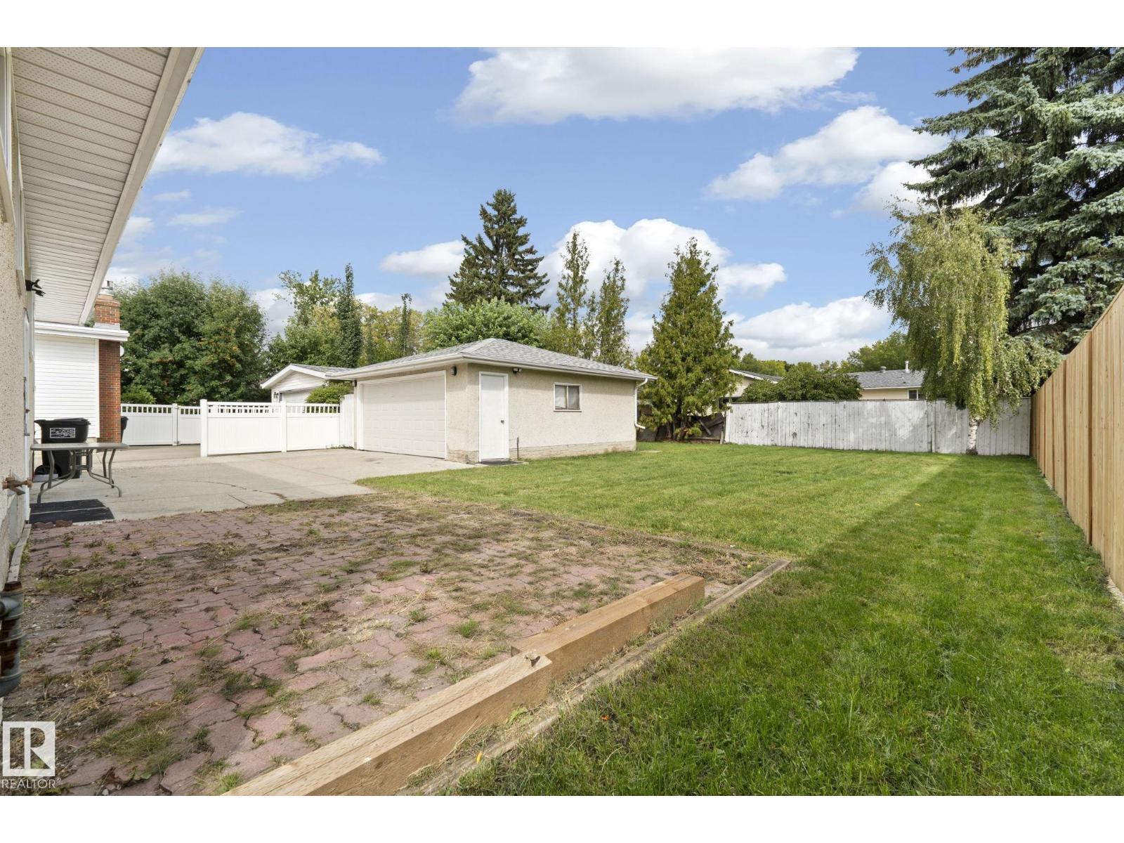 14715 62 ST NW - 48
