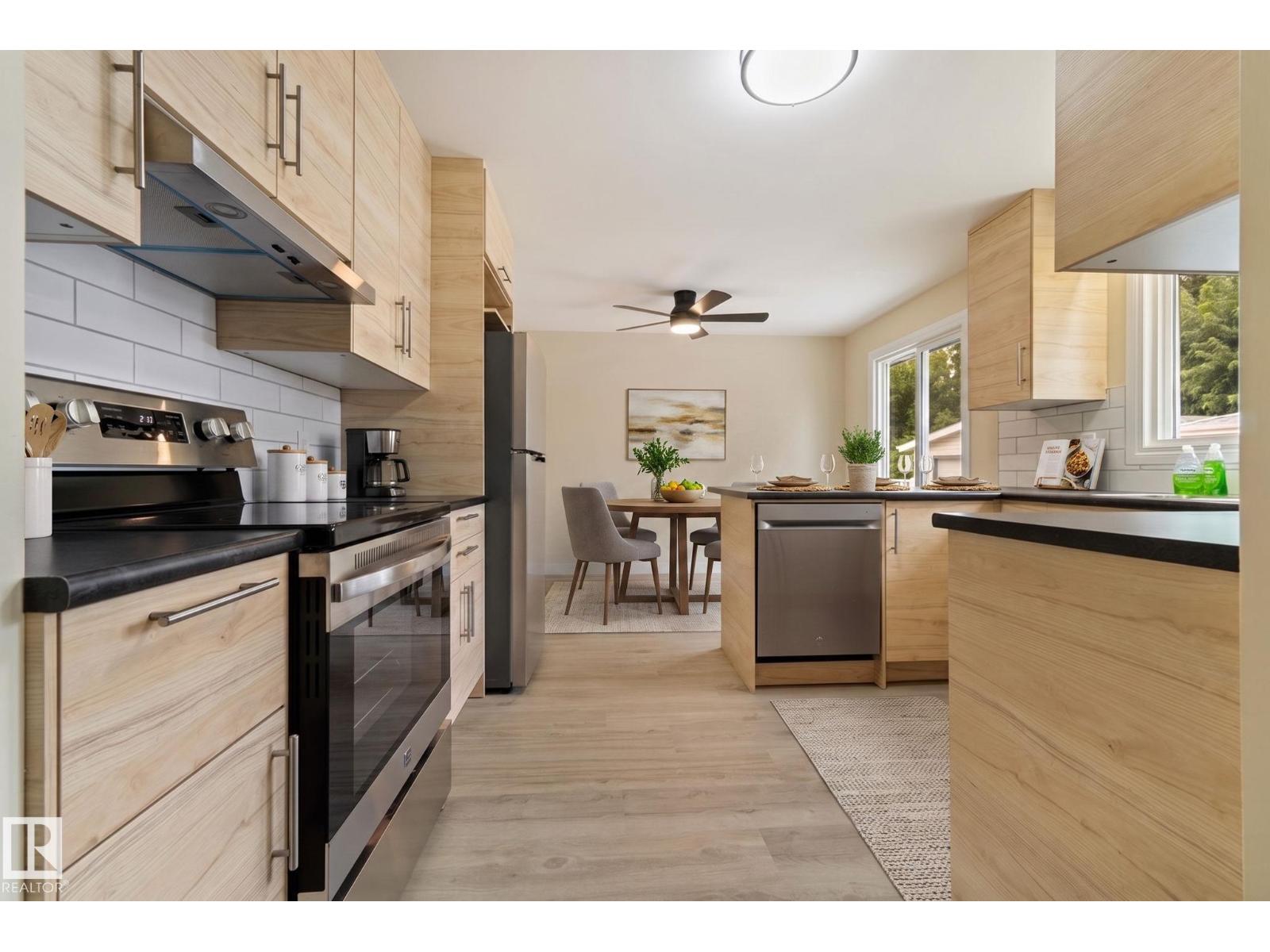 14715 62 ST NW - 72