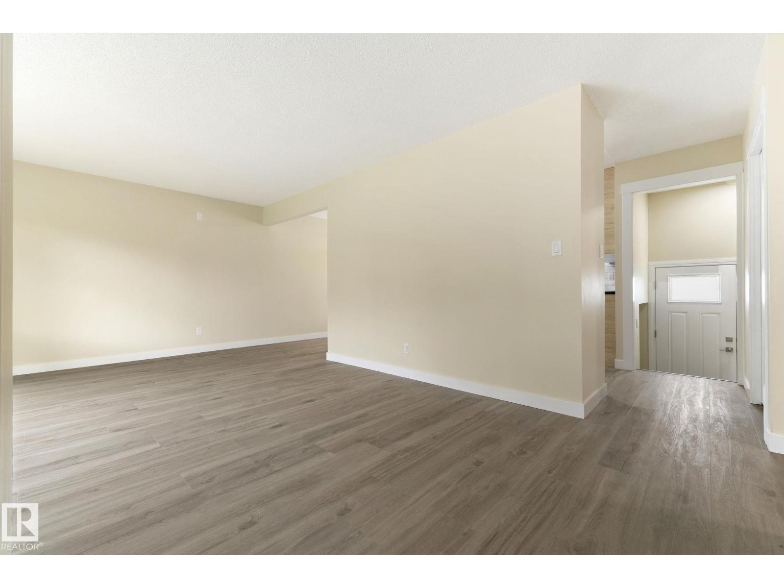 14715 62 ST NW - 8