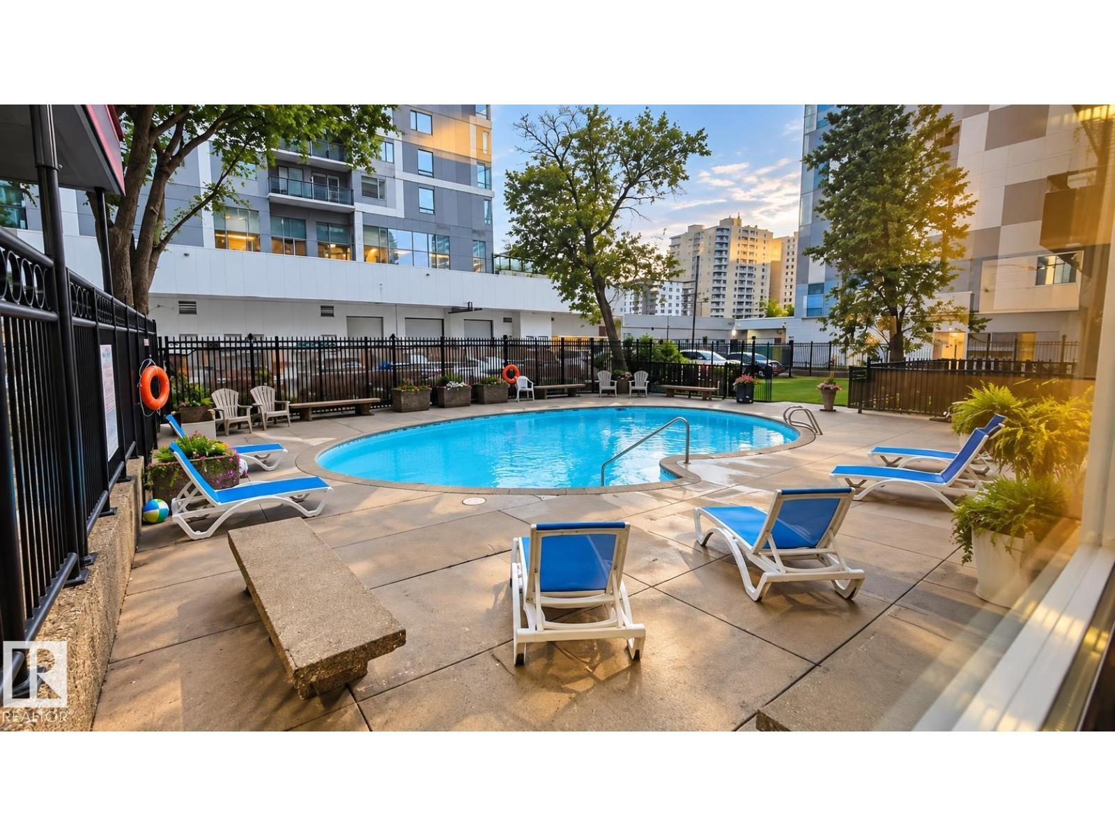 #1007 10140 120 ST NW - 4