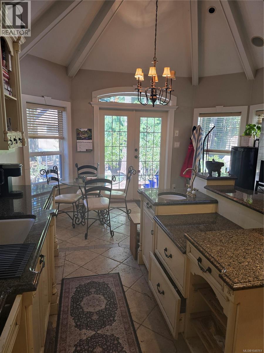 870 Falkirk Ave - Image 24