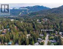 3015 Alpine Crescent, Whistler, BC V8E0B8 Photo 7
