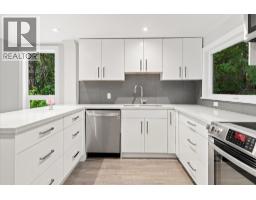 3015 Alpine Crescent, Whistler, BC V8E0B8 Photo 9