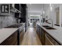 3337 41 Street SW - photo 5