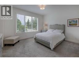 3337 41 Street SW - photo 13