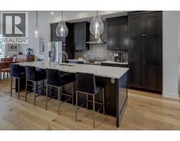 3337 41 Street SW - photo 3