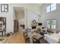 Mud room - 4510-4520 Stewart Road E, Kelowna, BC V1W4C1 Photo 11