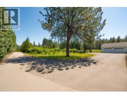 Kitchen - 4510-4520 Stewart Road E, Kelowna, BC V1W4C1 Photo 9