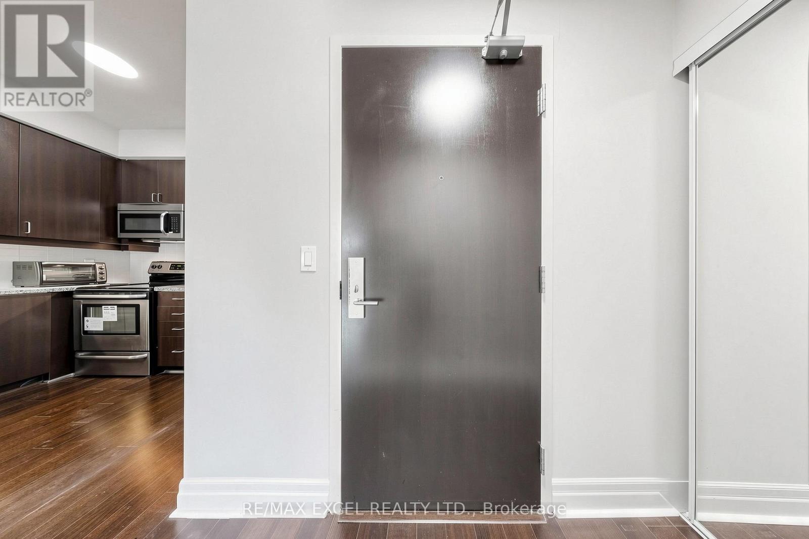 #416 8110 BIRCHMOUNT ROAD - Image 39