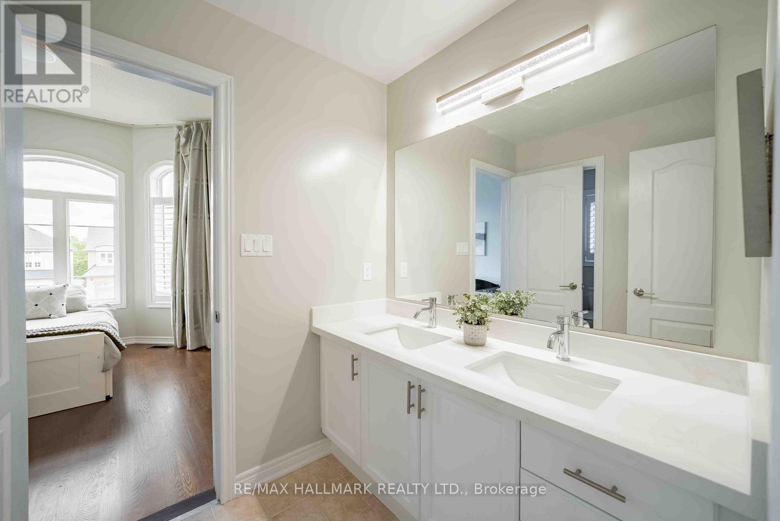 411 HOOVER PARK DRIVE - Image 28