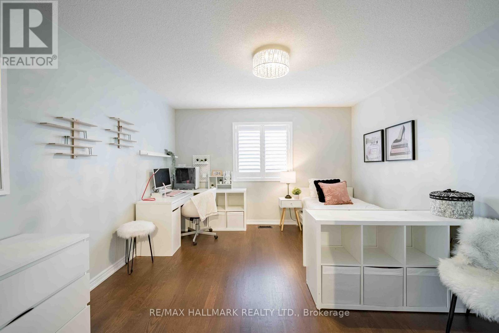 411 HOOVER PARK DRIVE - Image 32