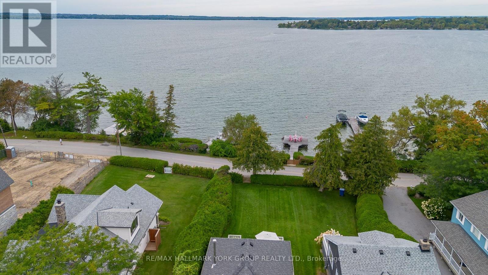913 LAKE DRIVE N - 39
