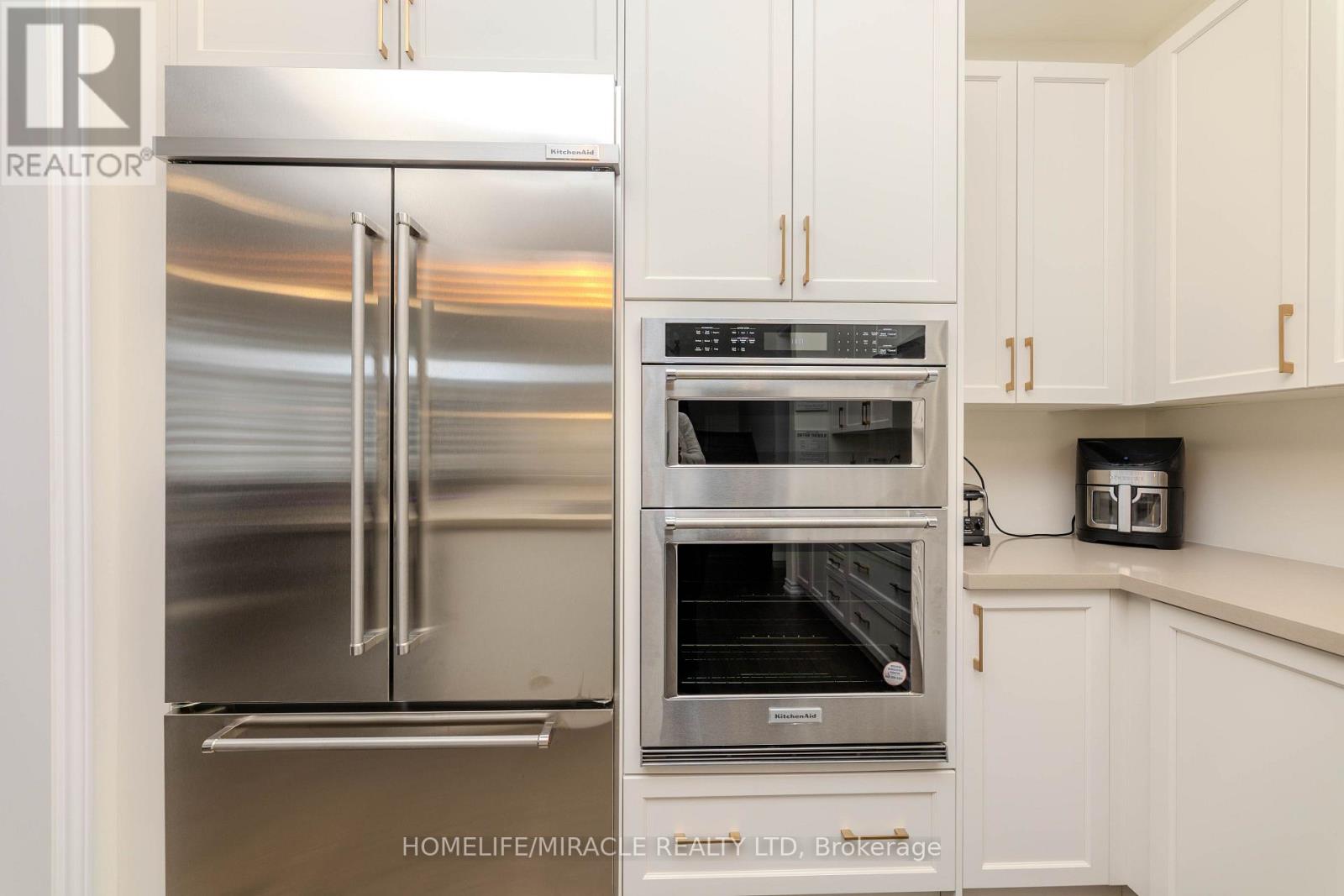 89 HALLDORSON AVENUE - 14
