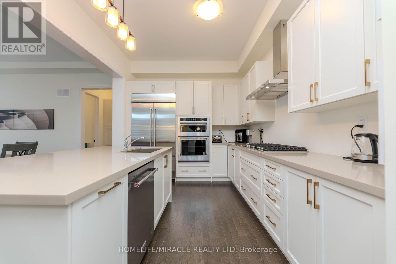 89 HALLDORSON AVENUE - 17
