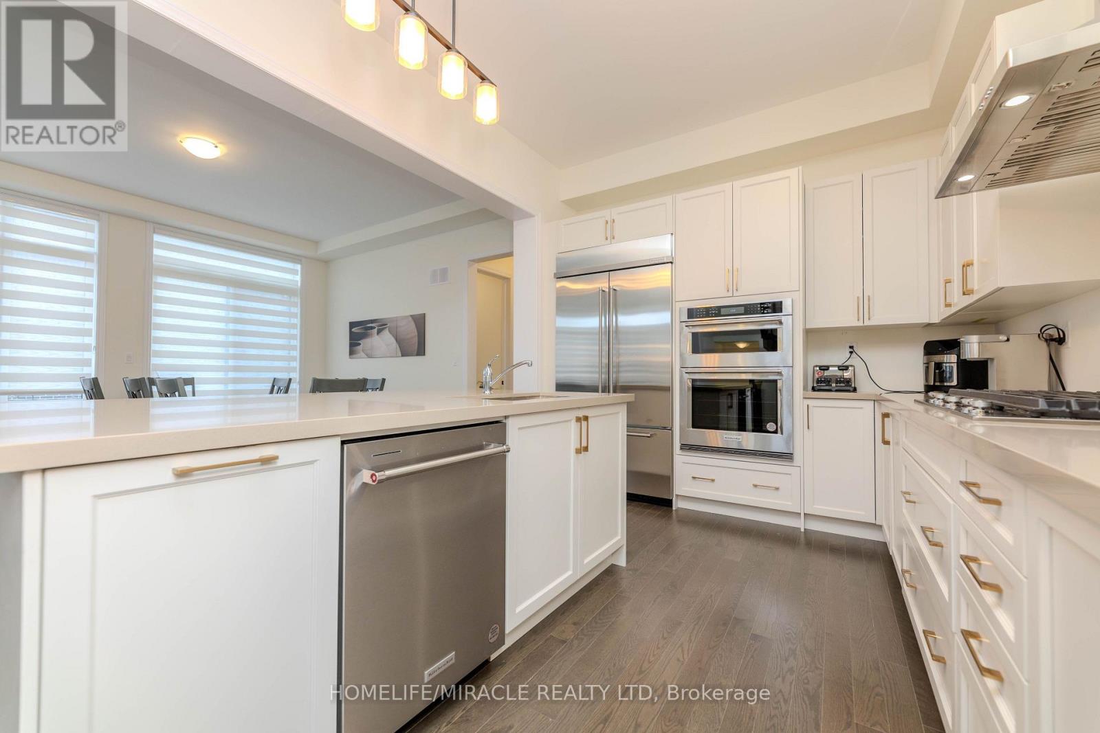 89 HALLDORSON AVENUE - 18
