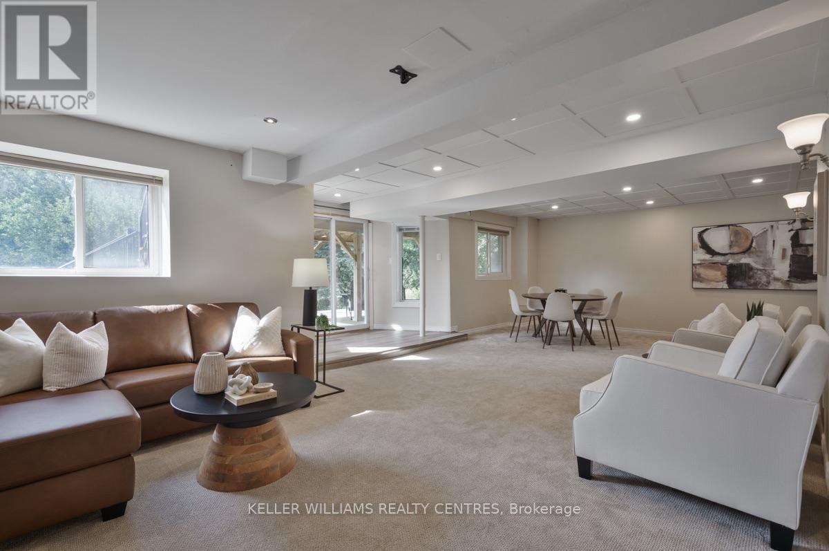 468 DORCHESTER COURT - 21