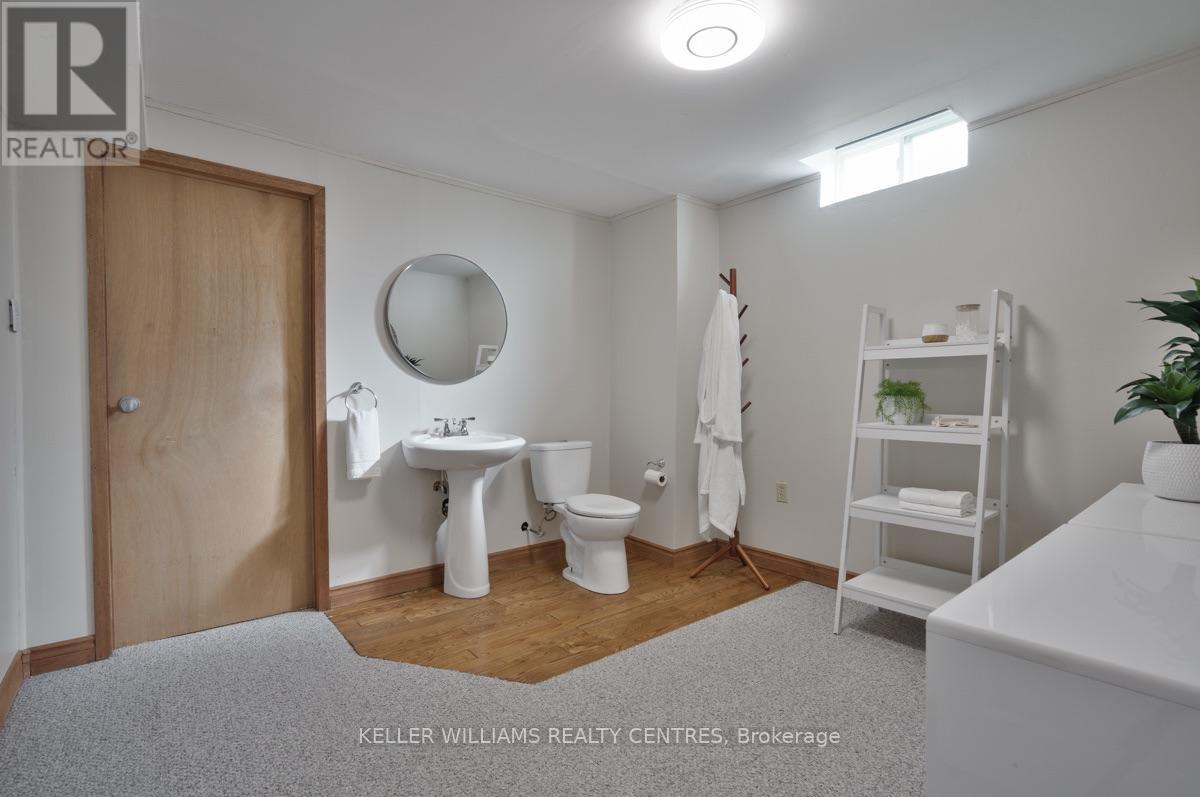 468 DORCHESTER COURT - 22