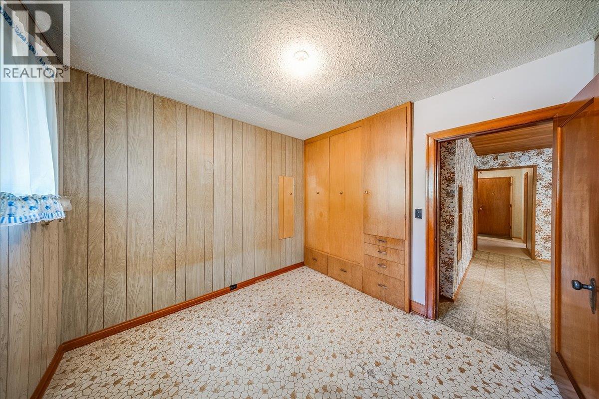 2154 Sixth Avenue - Image 18