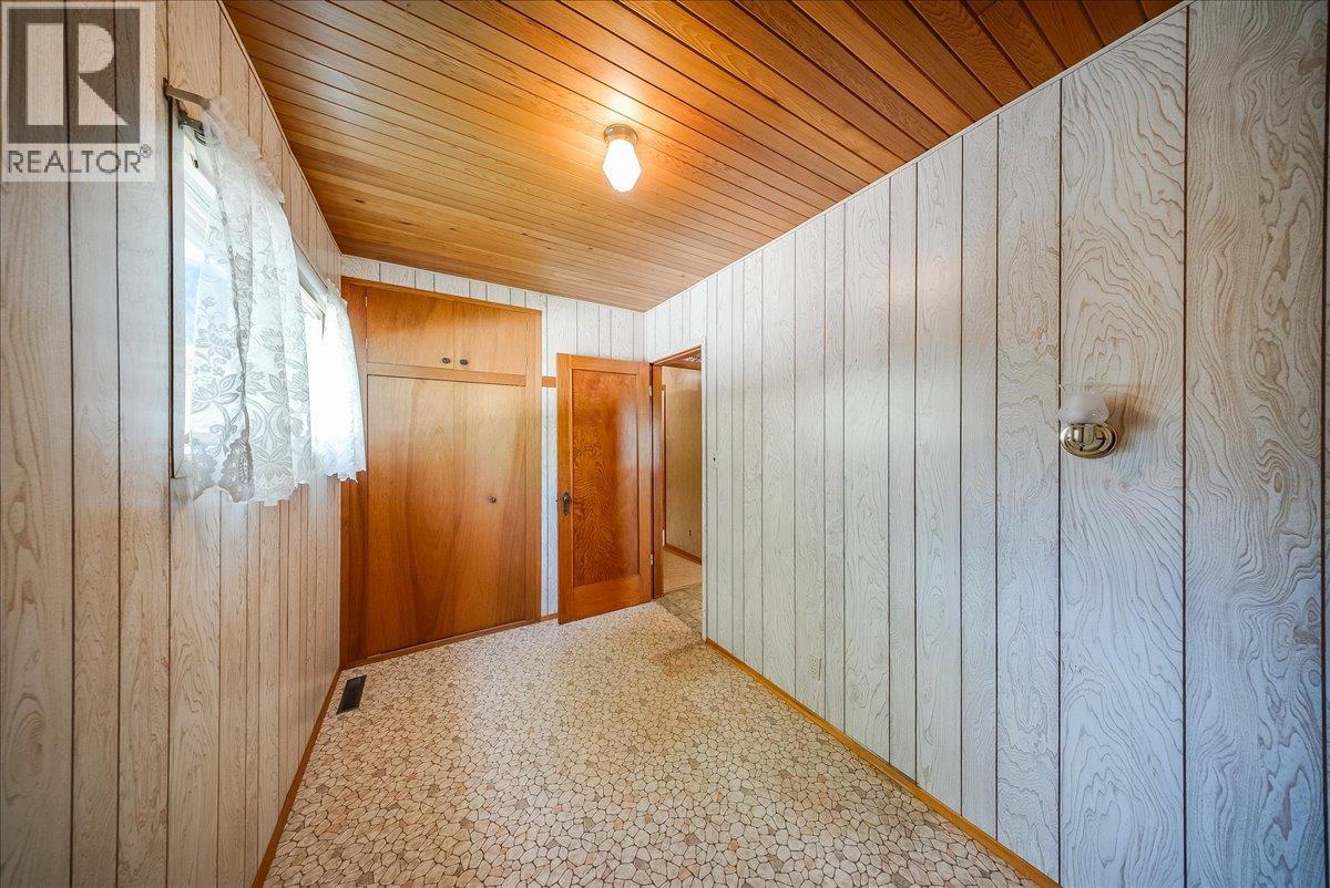 2154 Sixth Avenue - Image 20