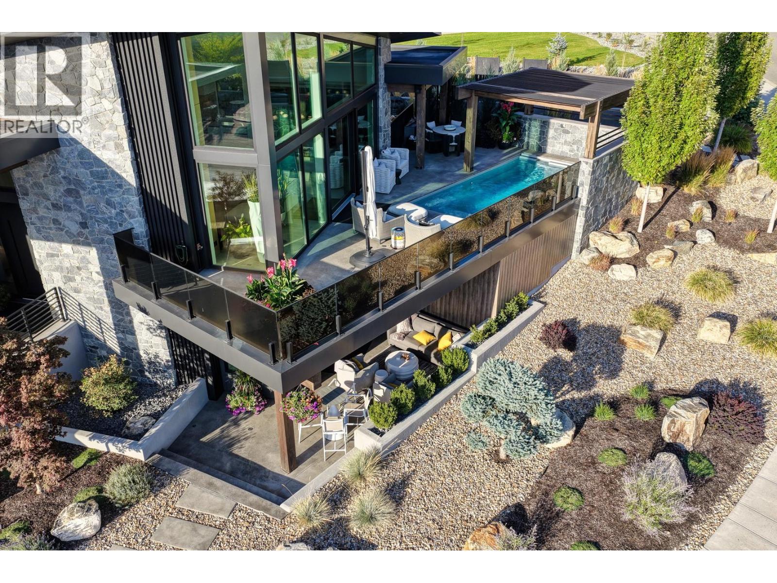9857 Beacon Hill Drive, Lake Country - Image 1