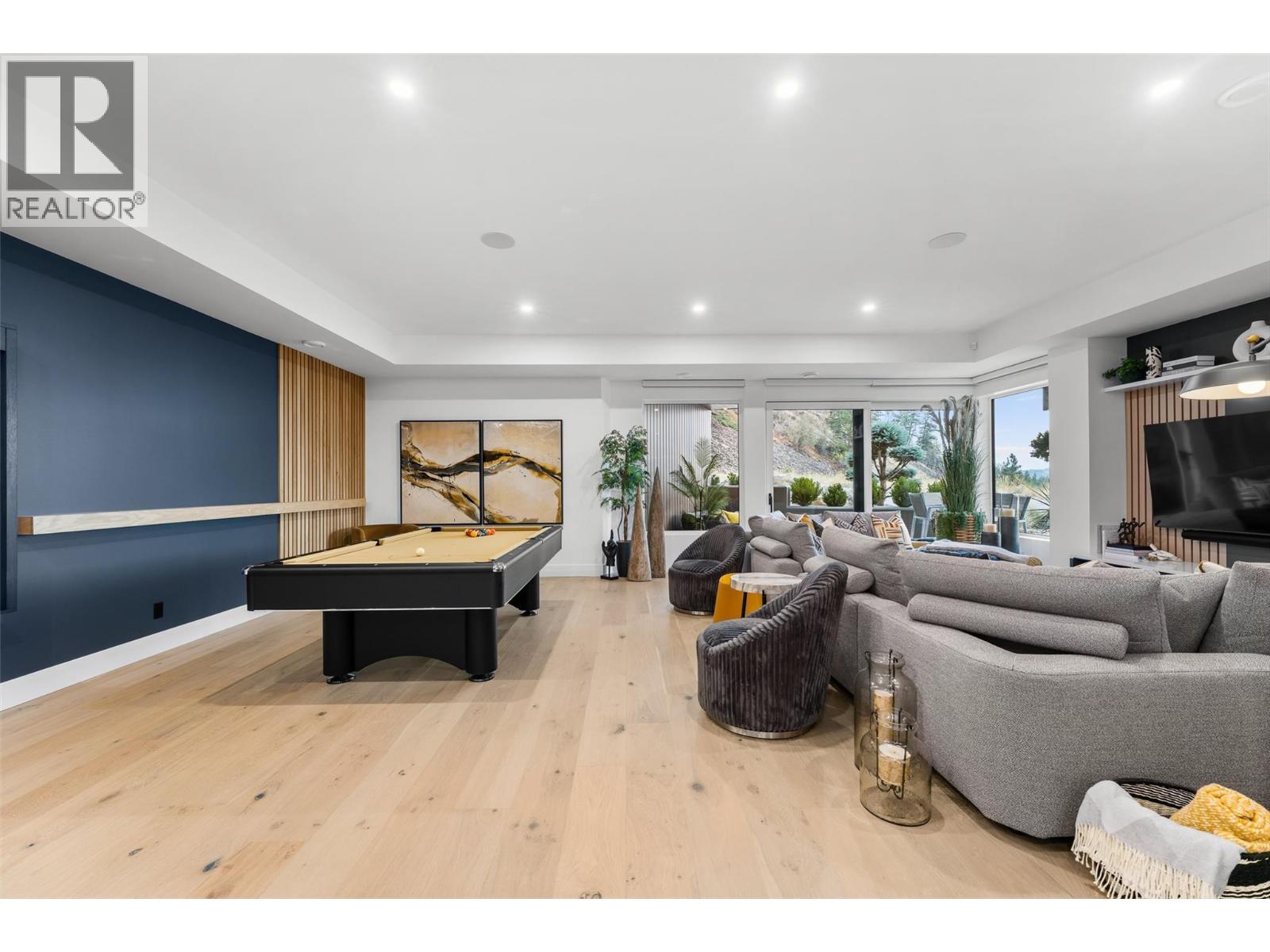 9857 Beacon Hill Drive, Lake Country - Image 1