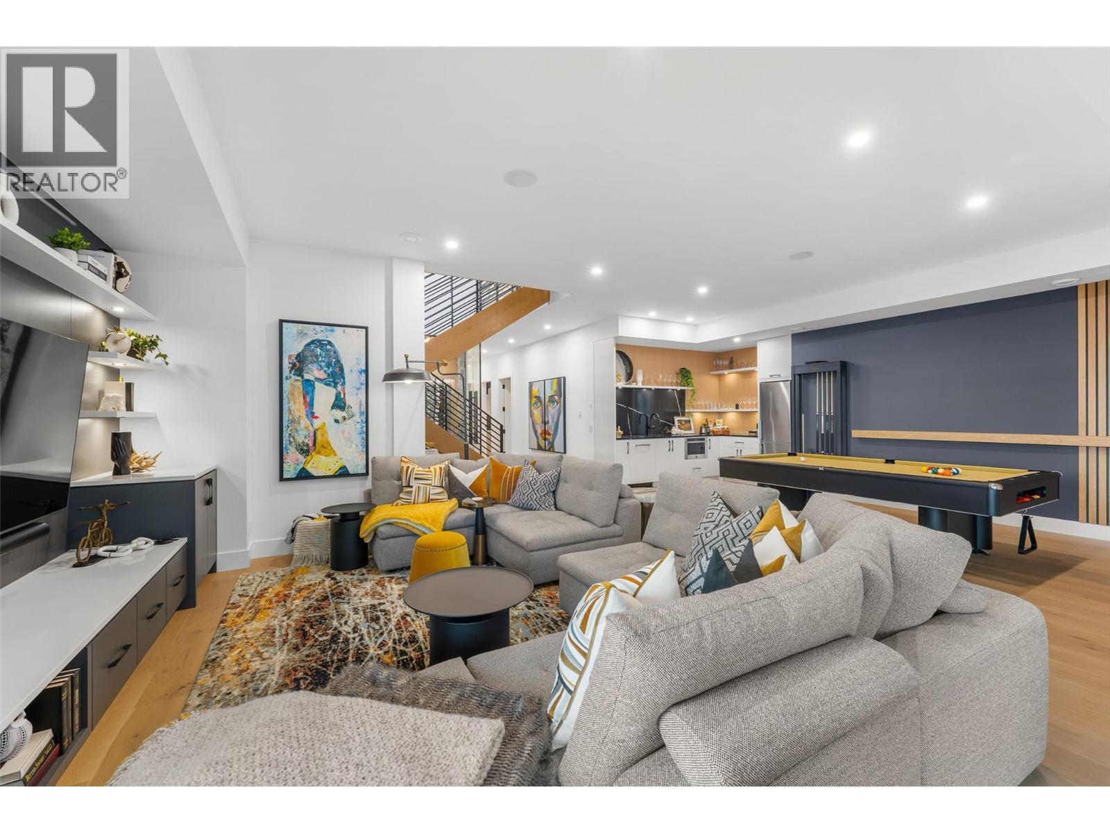 9857 Beacon Hill Drive, Lake Country - Image 1