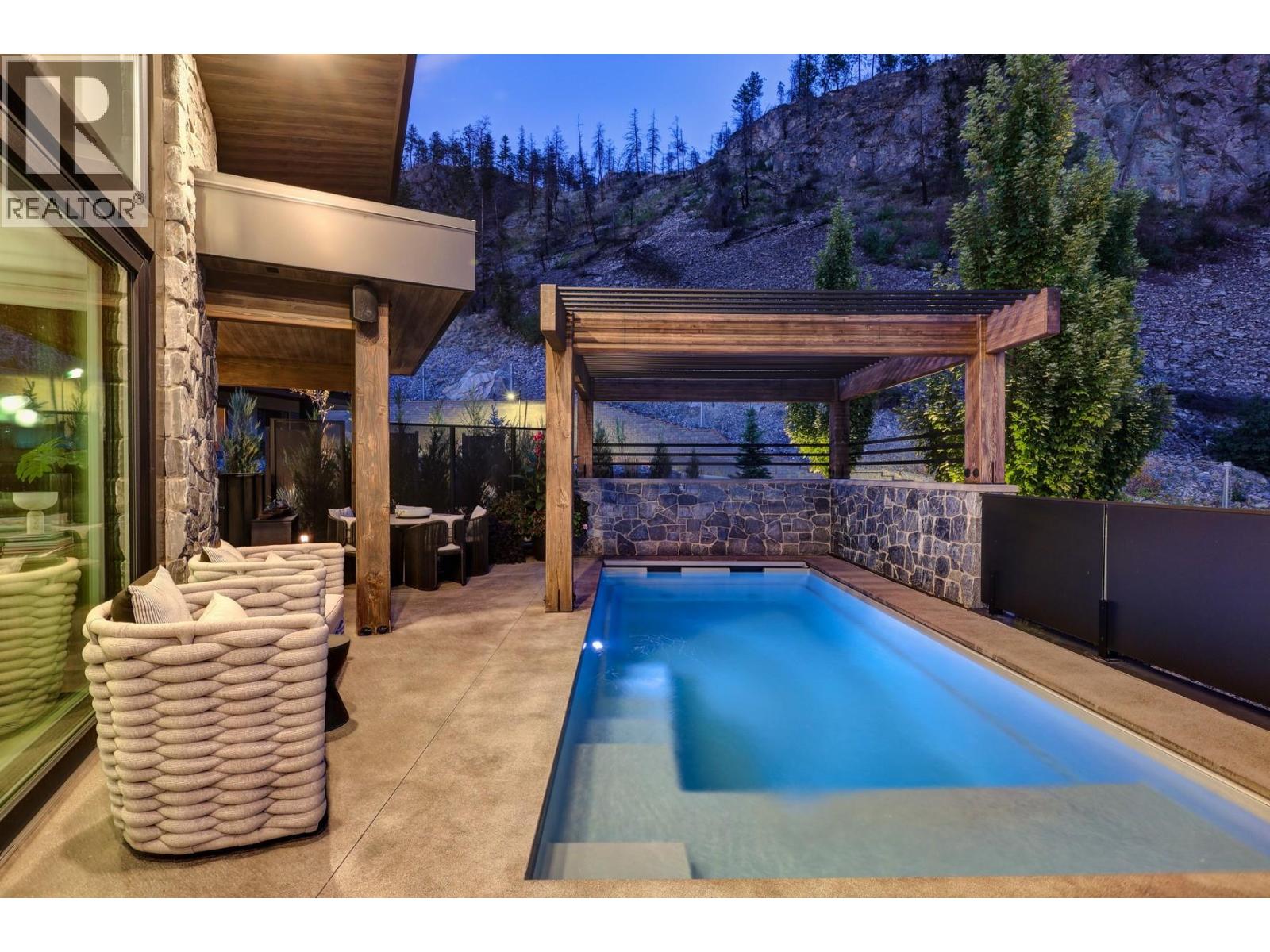 9857 Beacon Hill Drive, Lake Country - Image 1