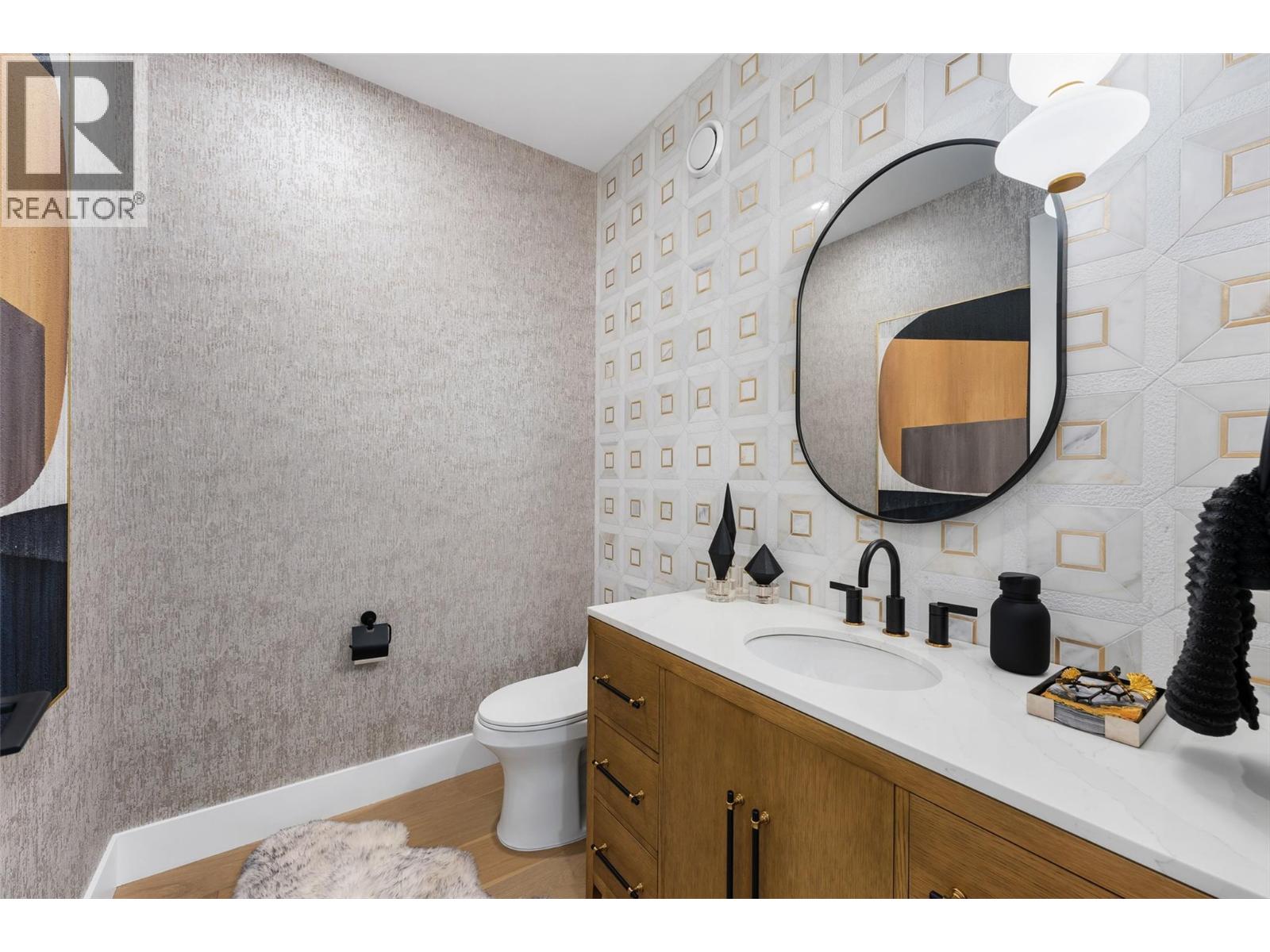 9857 Beacon Hill Drive, Lake Country - Image 1