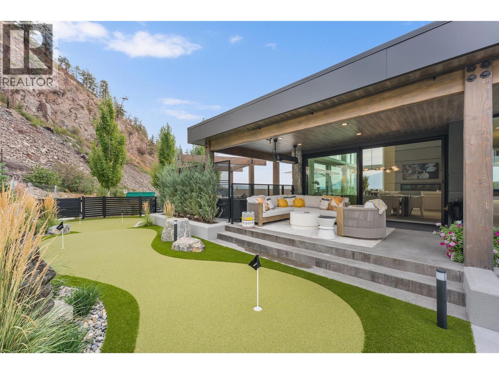 9857 Beacon Hill Drive, Lake Country - Image 1