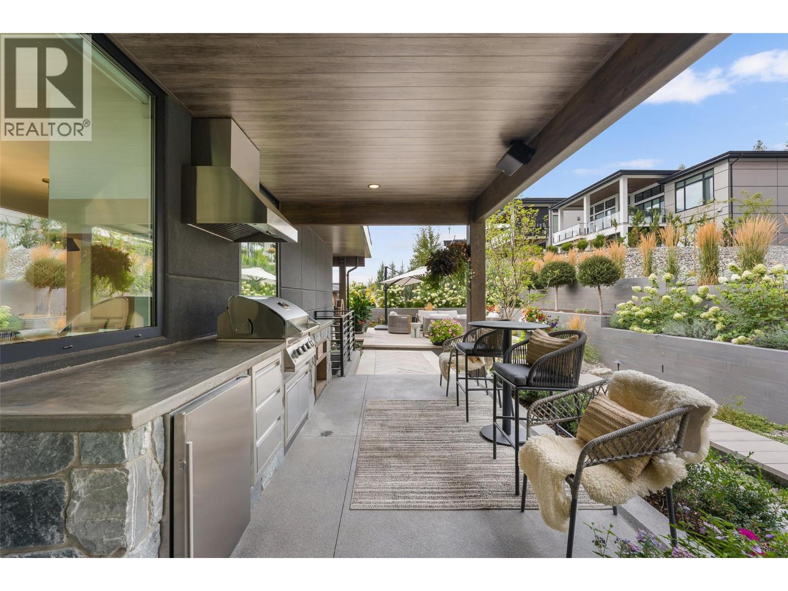 9857 Beacon Hill Drive, Lake Country - Image 1