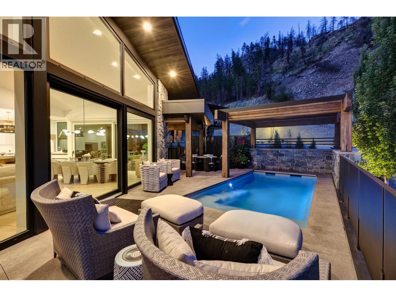 9857 Beacon Hill Drive, Lake Country - Image 1