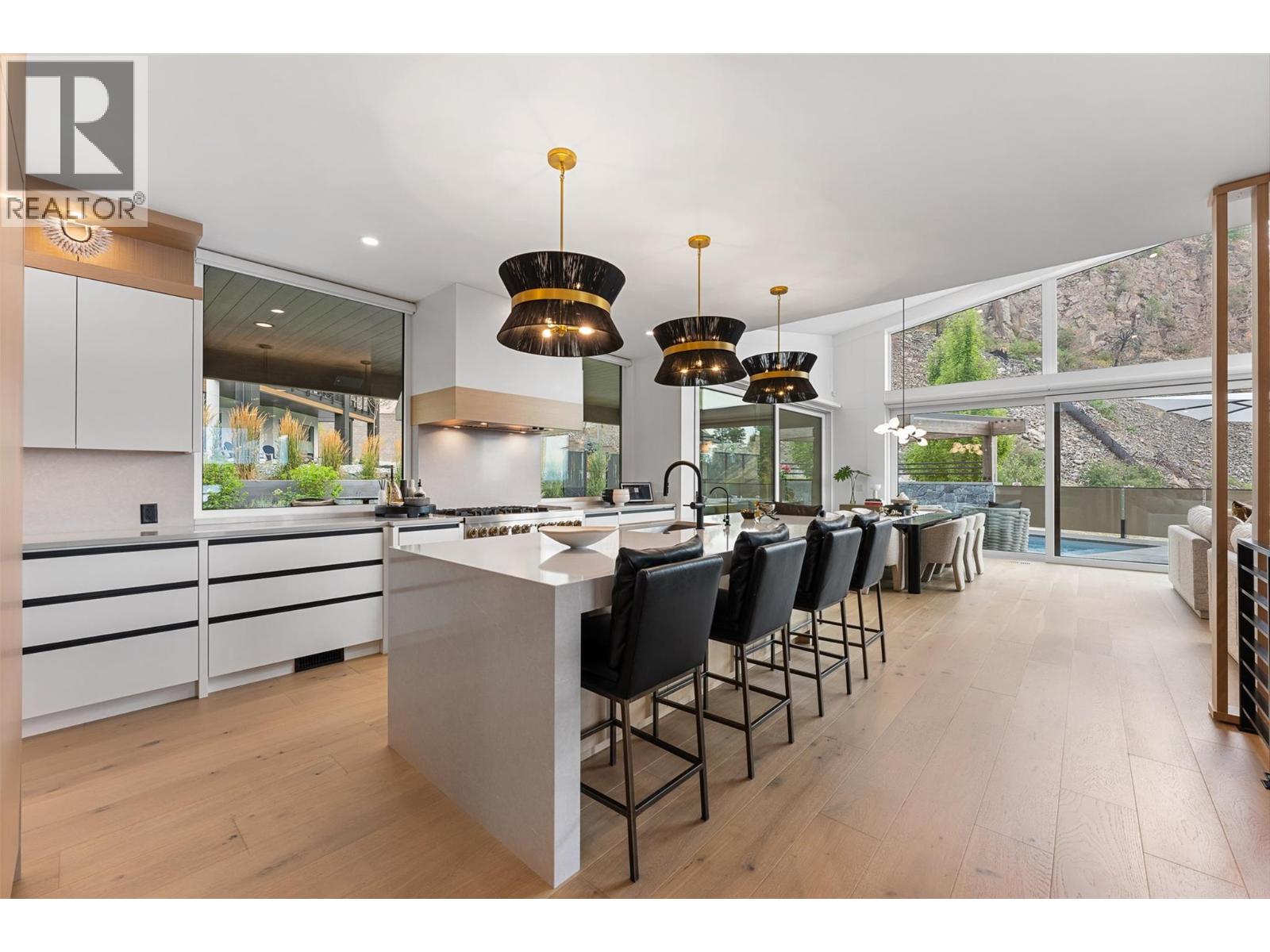 9857 Beacon Hill Drive, Lake Country - Image 1