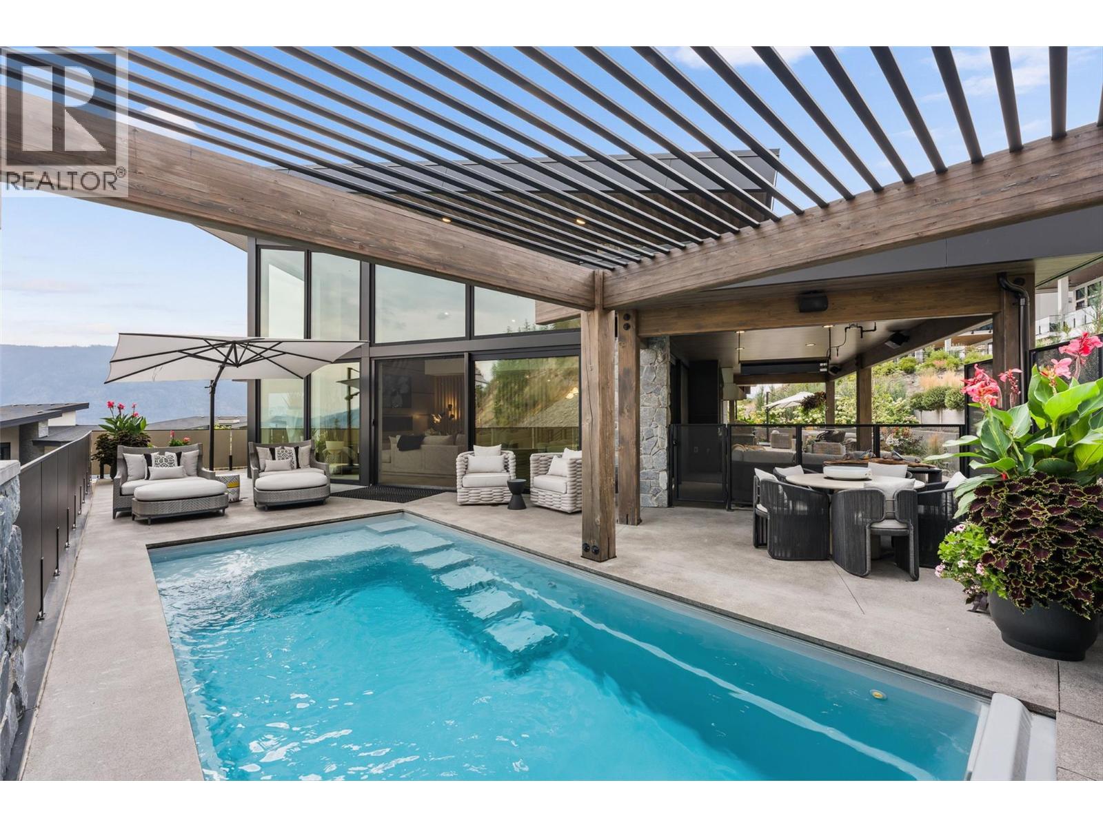 9857 Beacon Hill Drive, Lake Country - Image 1