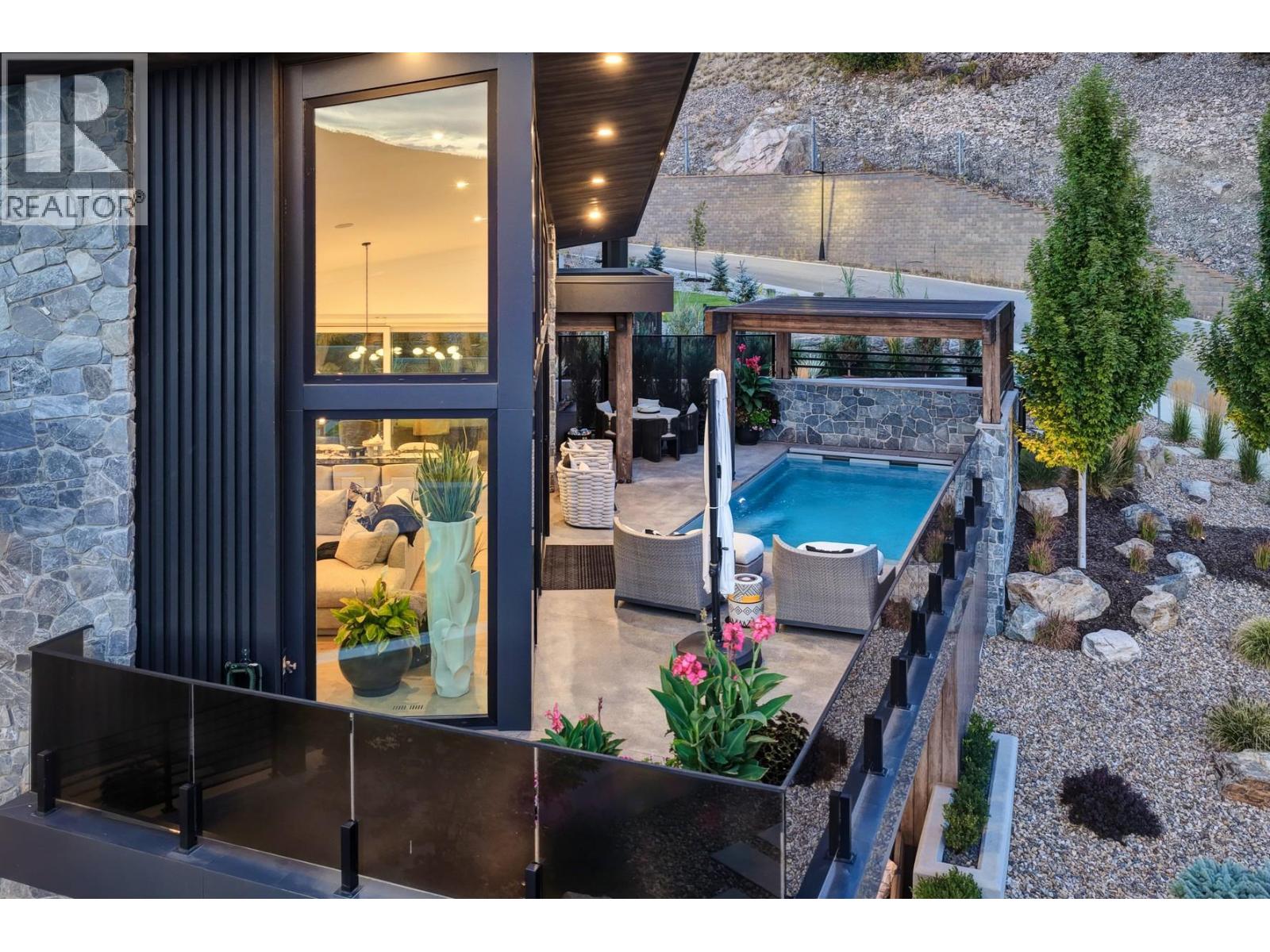 9857 Beacon Hill Drive, Lake Country - Image 1