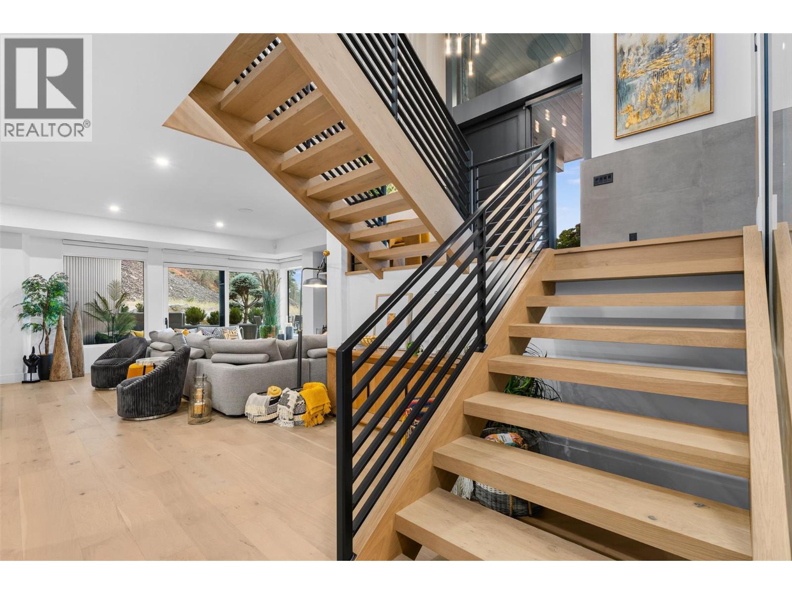 9857 Beacon Hill Drive, Lake Country - Image 1