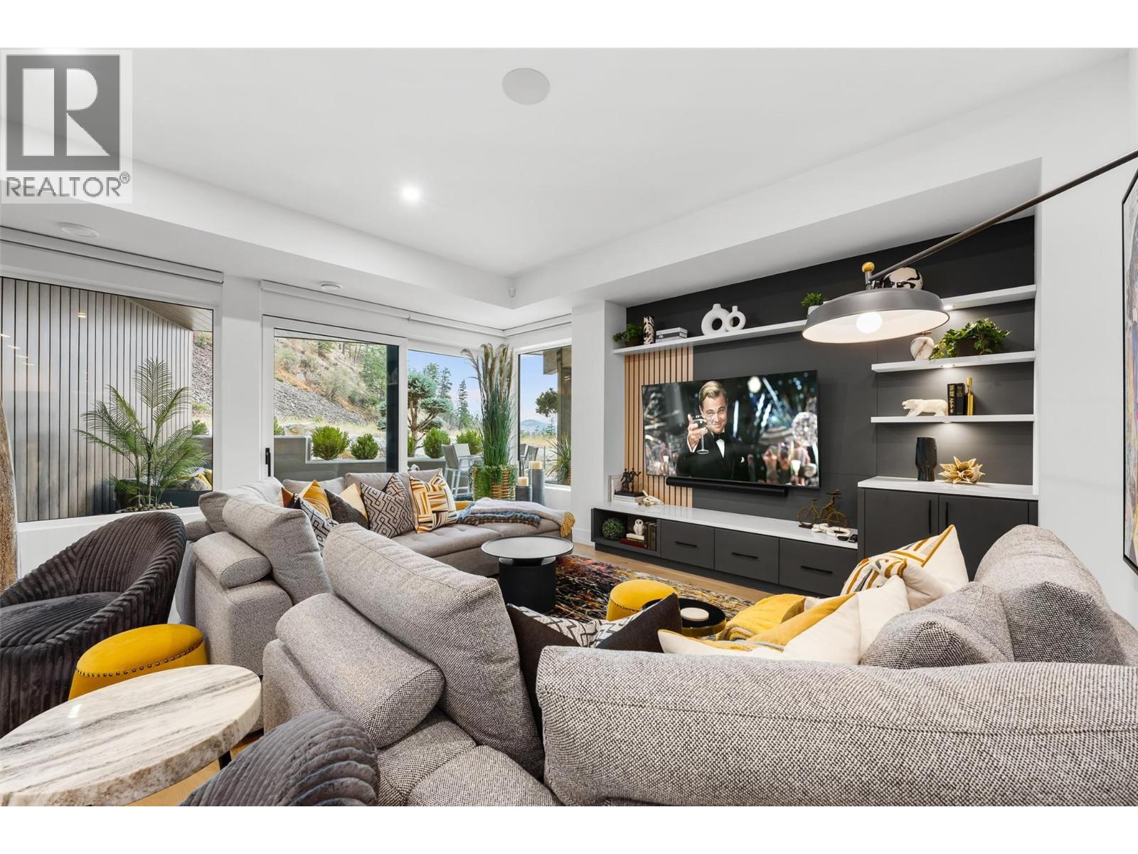 9857 Beacon Hill Drive, Lake Country - Image 1