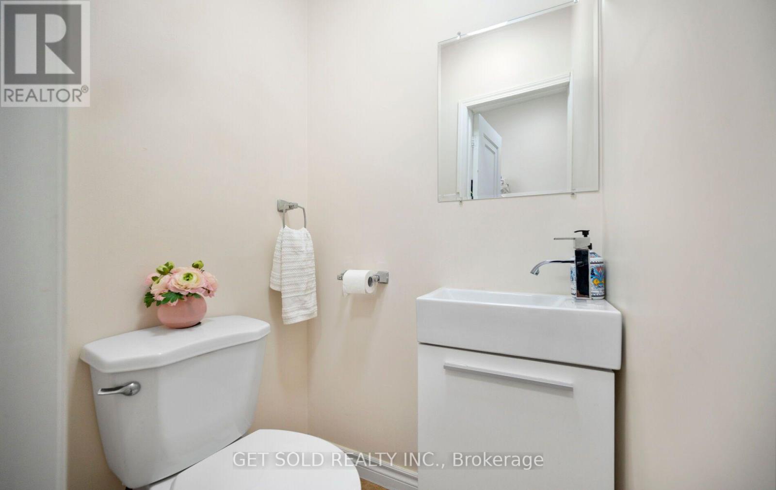 #5 5 KINGHAM ROAD - 21