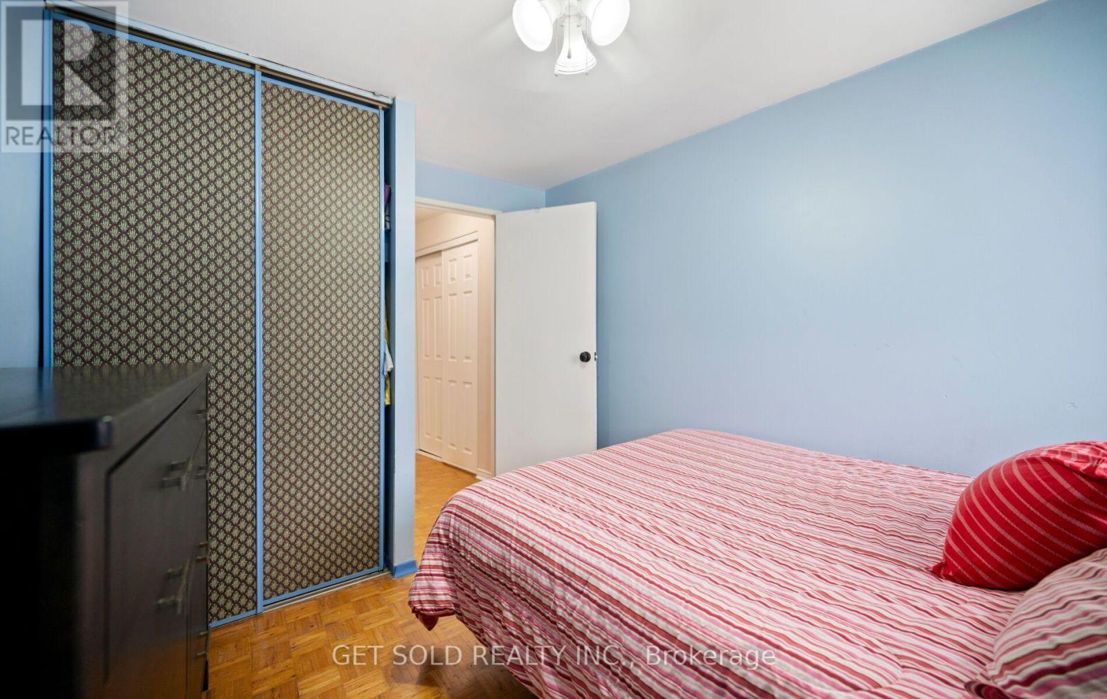 #5 5 KINGHAM ROAD - 24