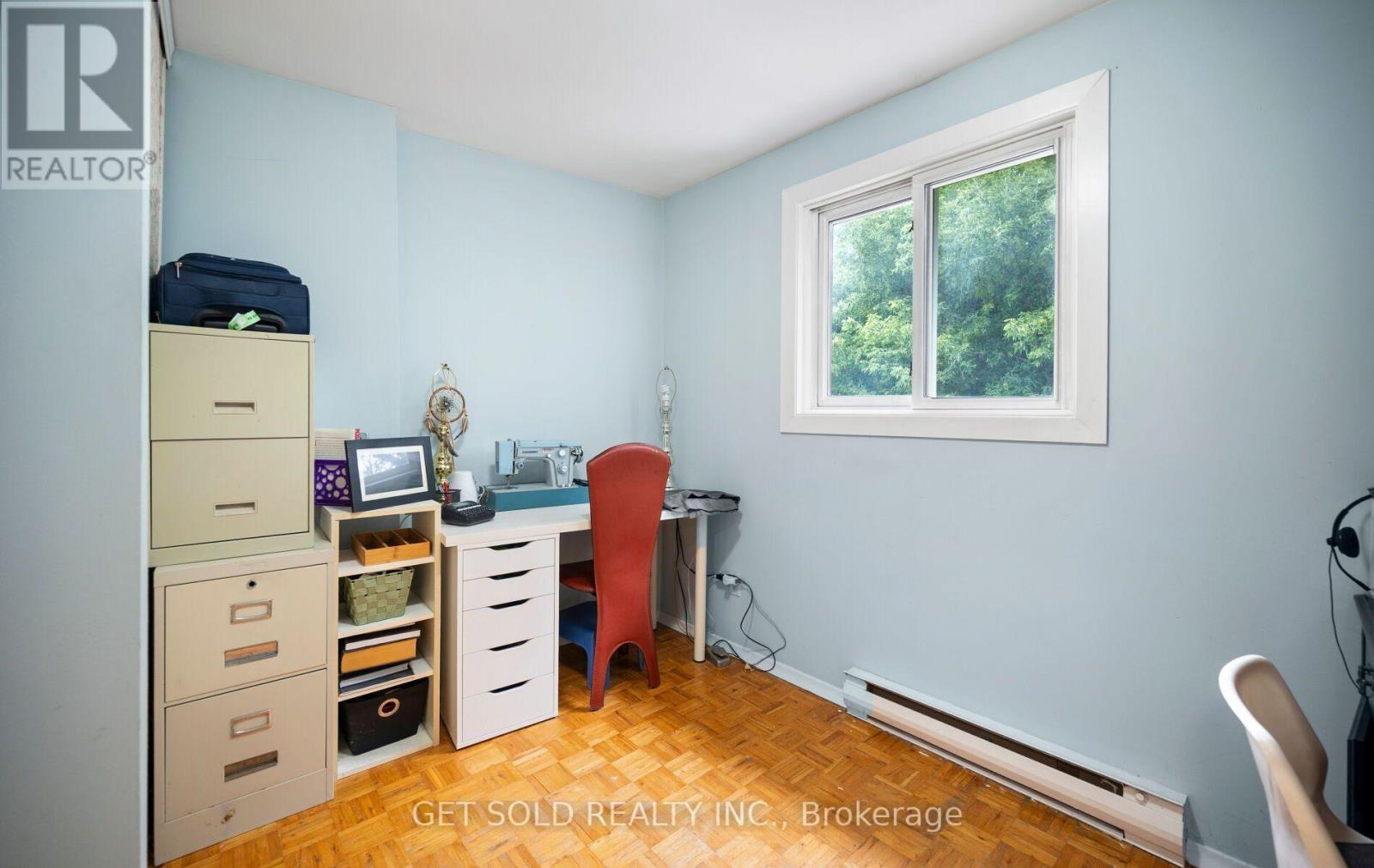 #5 5 KINGHAM ROAD - 26