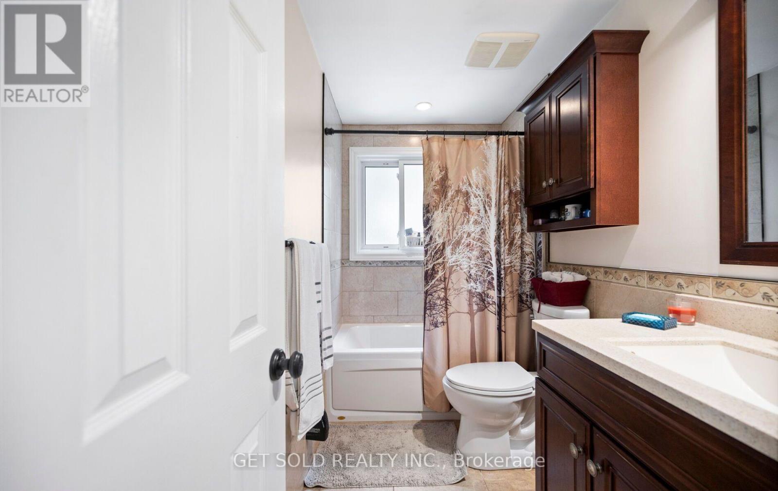 #5 5 KINGHAM ROAD - 27